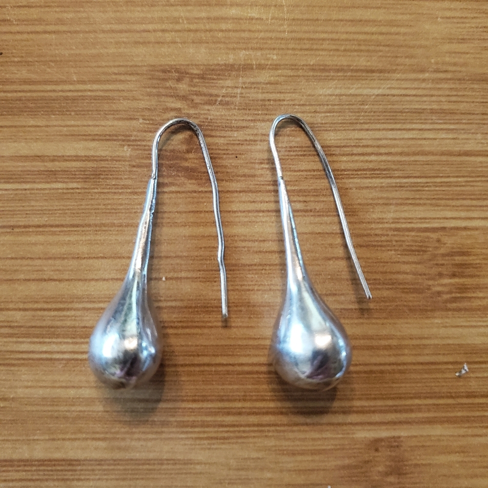 Silver Tear Drop Earrings